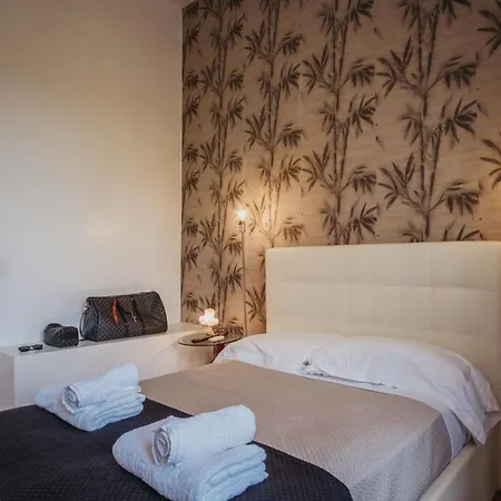 Gasthuis Prince's Colosseum Collection *